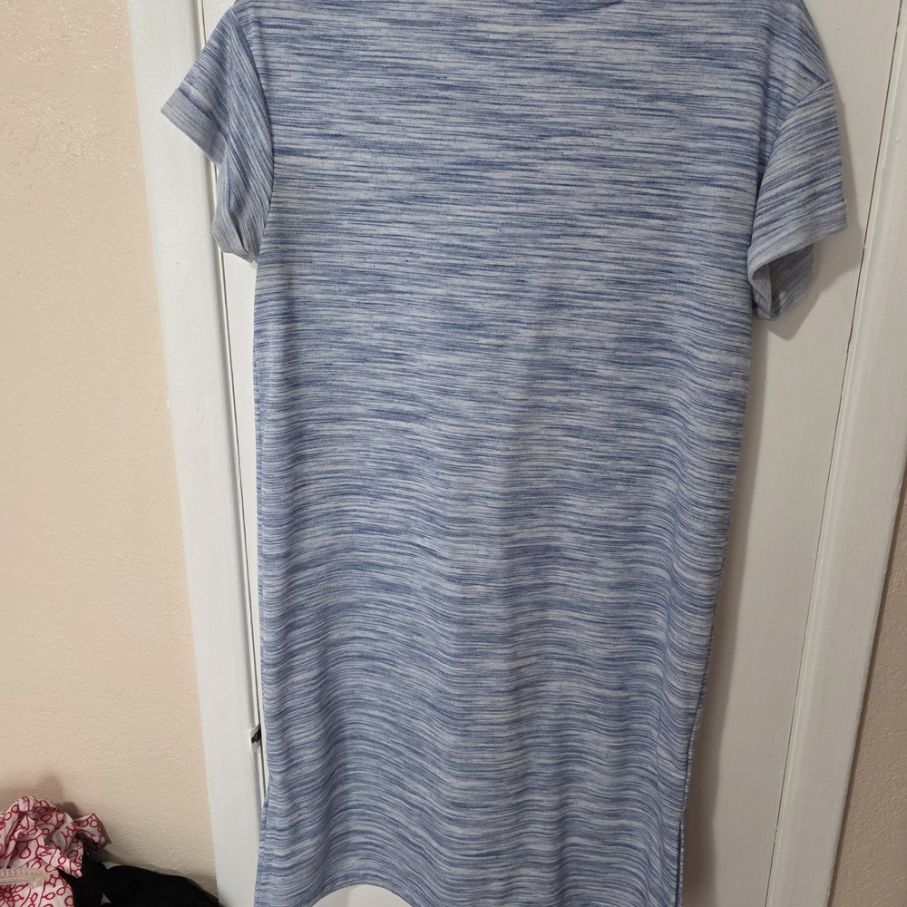 Gray and White Short Sleeve T-Shirt Dress